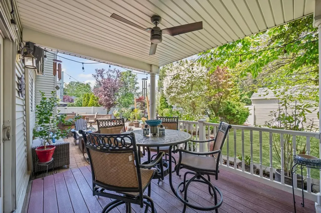 1 Darwin Drive Merrick NY 11566