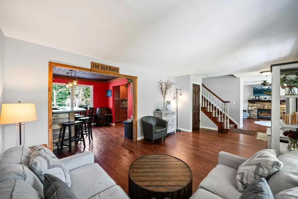1 Darwin Drive Merrick NY 11566