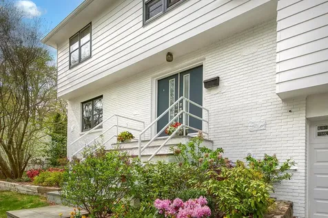 15 Puritan Drive Scarsdale NY 10583