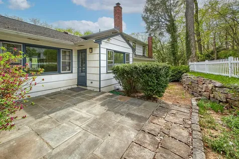 15 Puritan Drive Scarsdale NY 10583
