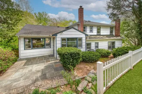 15 Puritan Drive Scarsdale NY 10583