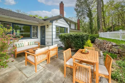 15 Puritan Drive Scarsdale NY 10583