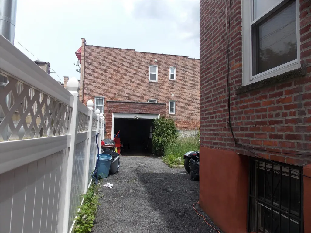 1777 Edenwald Avenue Bronx NY 10466