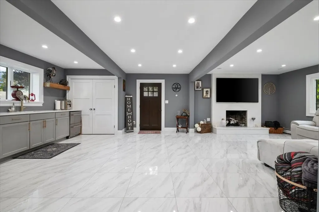3 Knight Lane Kings Park NY 11754