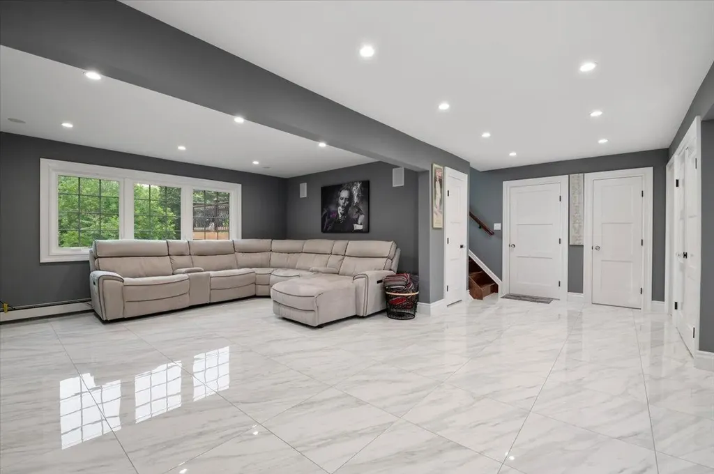 3 Knight Lane Kings Park NY 11754