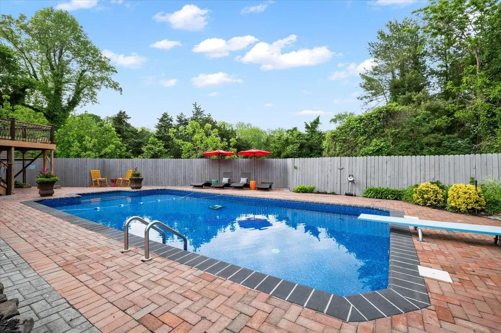 3 Knight Lane Kings Park NY 11754