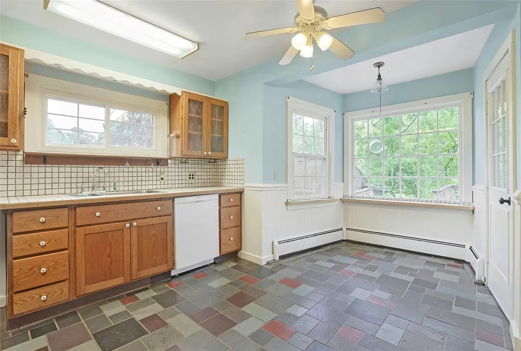 375 Quaker Road Chappaqua NY 10514