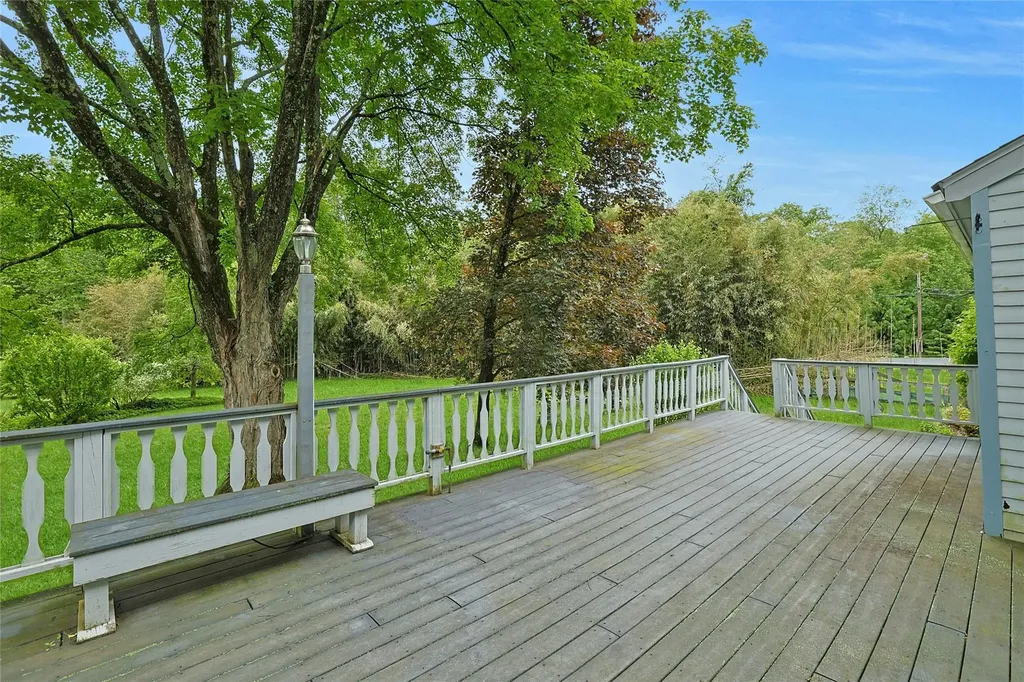 375 Quaker Road Chappaqua NY 10514