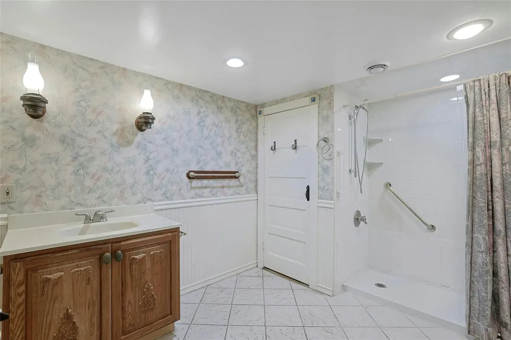 375 Quaker Road Chappaqua NY 10514