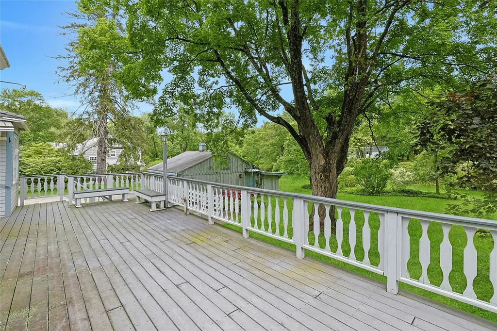 375 Quaker Road Chappaqua NY 10514