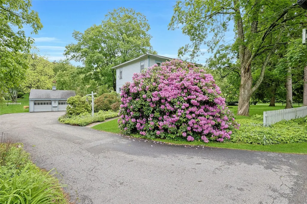 375 Quaker Road Chappaqua NY 10514