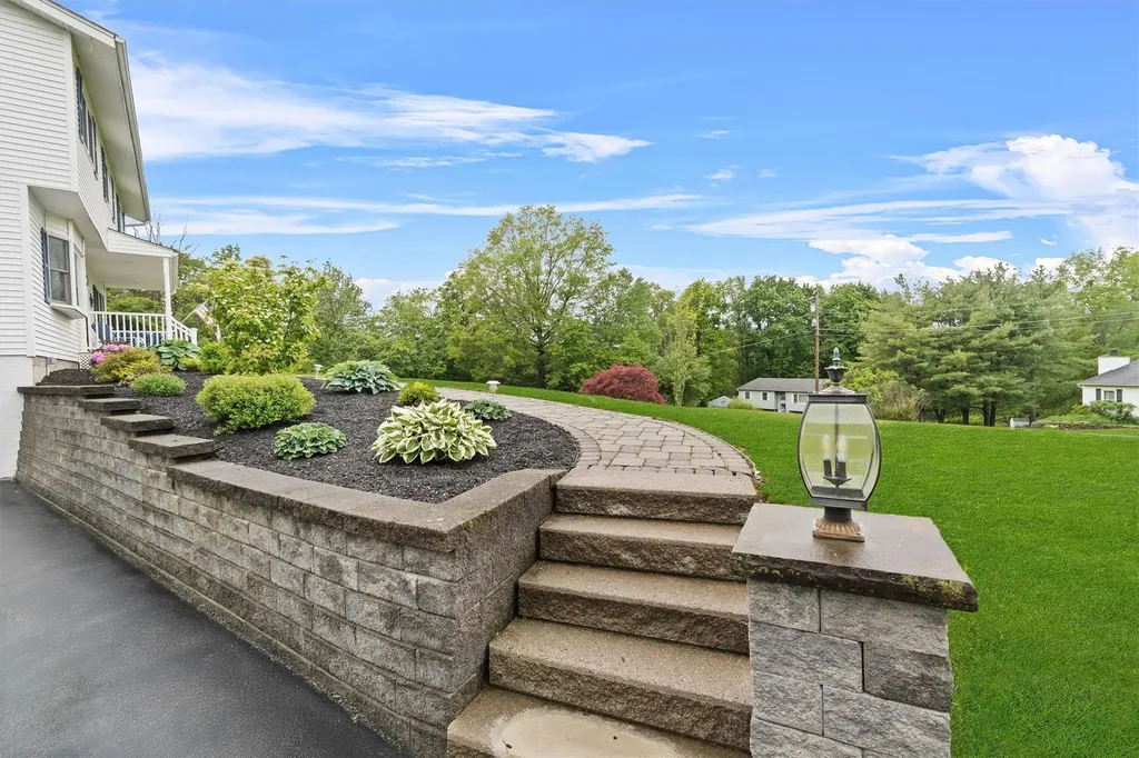 21 Hilo Drive Campbell Hall NY 10916