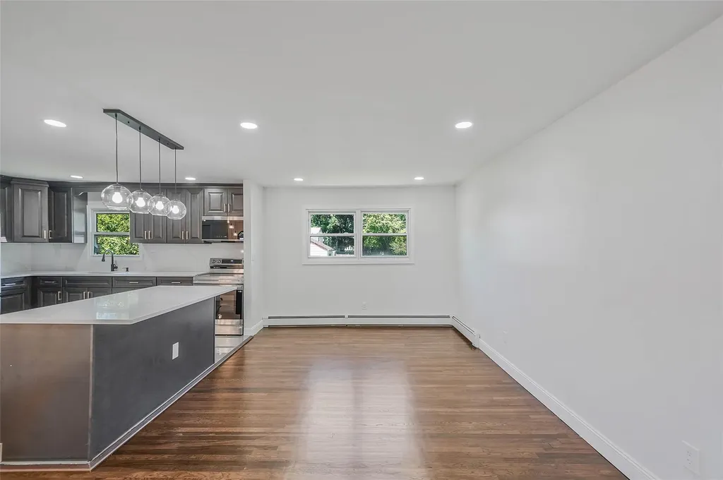 71 Cinnamon Street Central Islip NY 11722