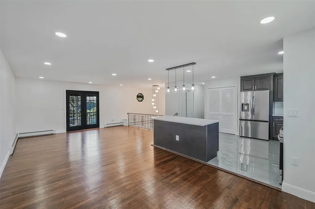 71 Cinnamon Street Central Islip NY 11722