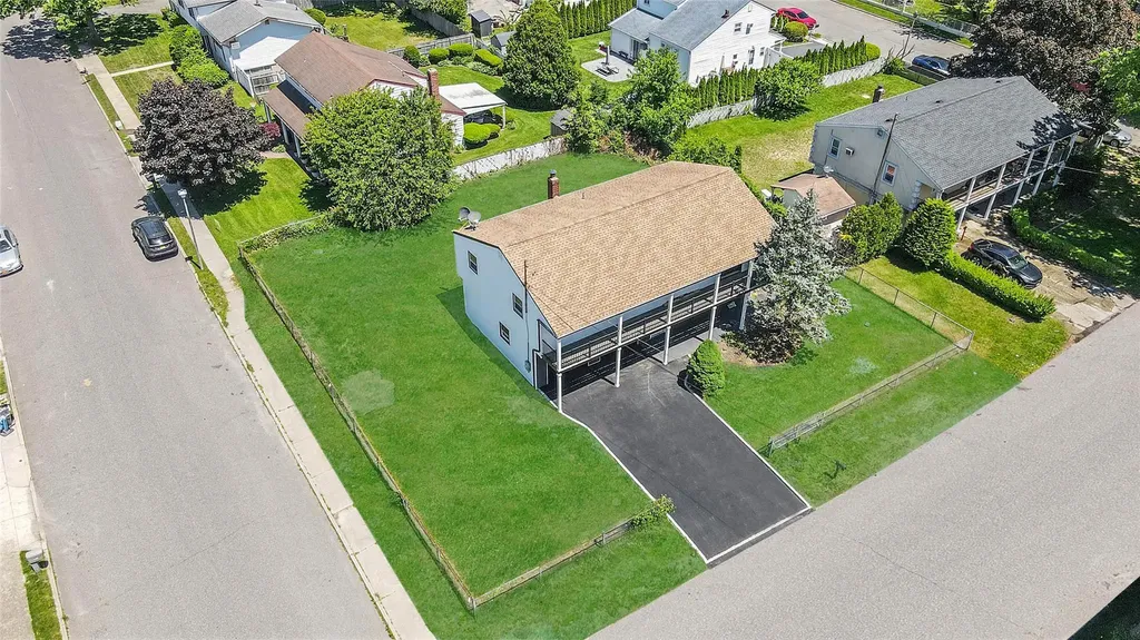 71 Cinnamon Street Central Islip NY 11722