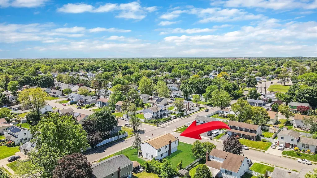 71 Cinnamon Street Central Islip NY 11722