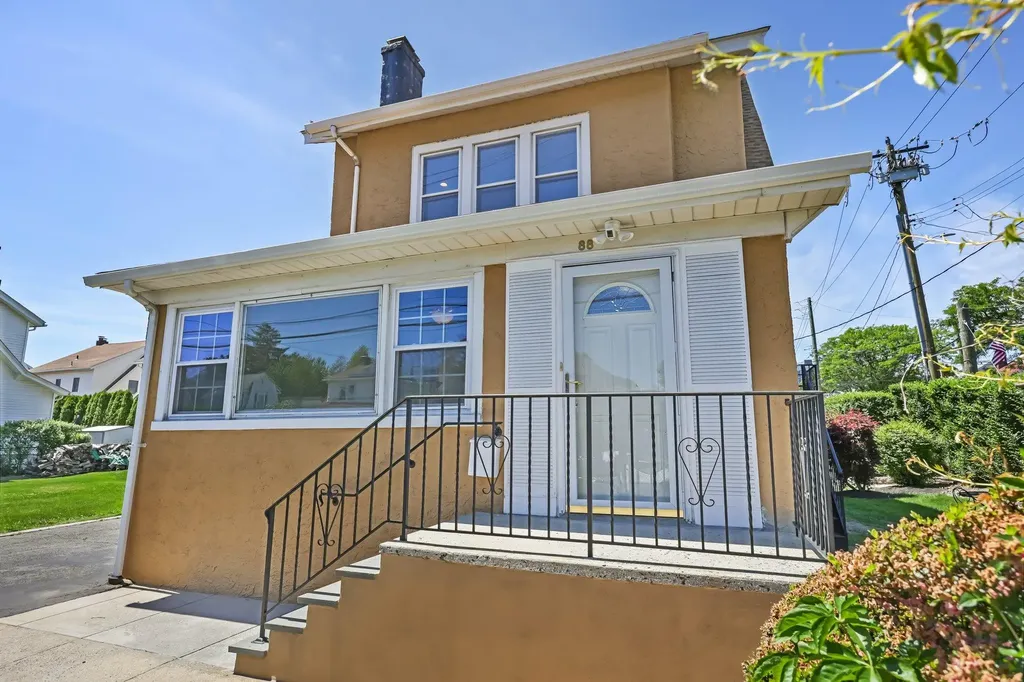 88 Stephenson Boulevard New Rochelle NY 10801