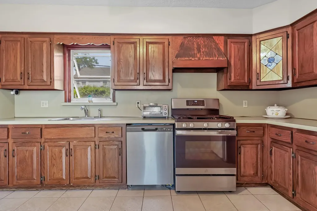 88 Stephenson Boulevard New Rochelle NY 10801
