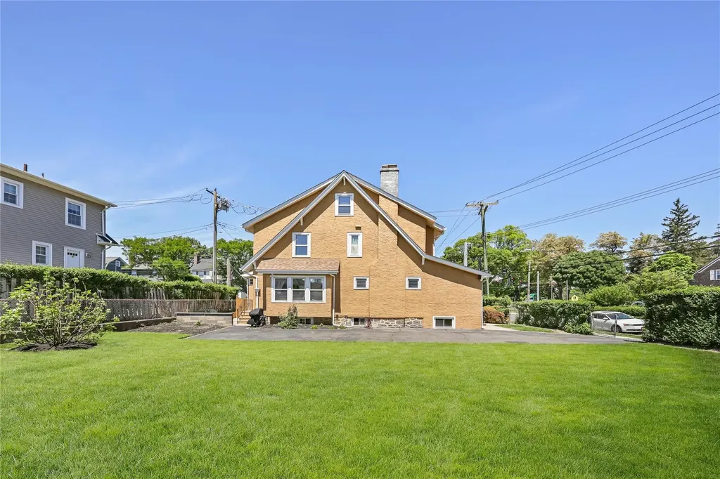 88 Stephenson Boulevard New Rochelle NY 10801