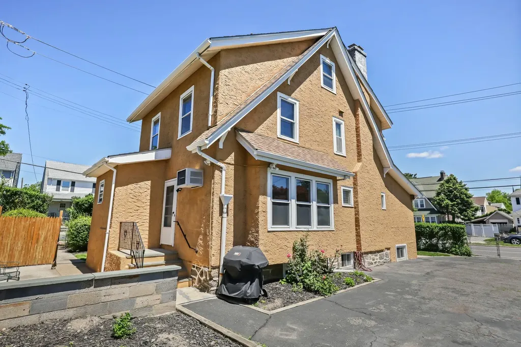 88 Stephenson Boulevard New Rochelle NY 10801