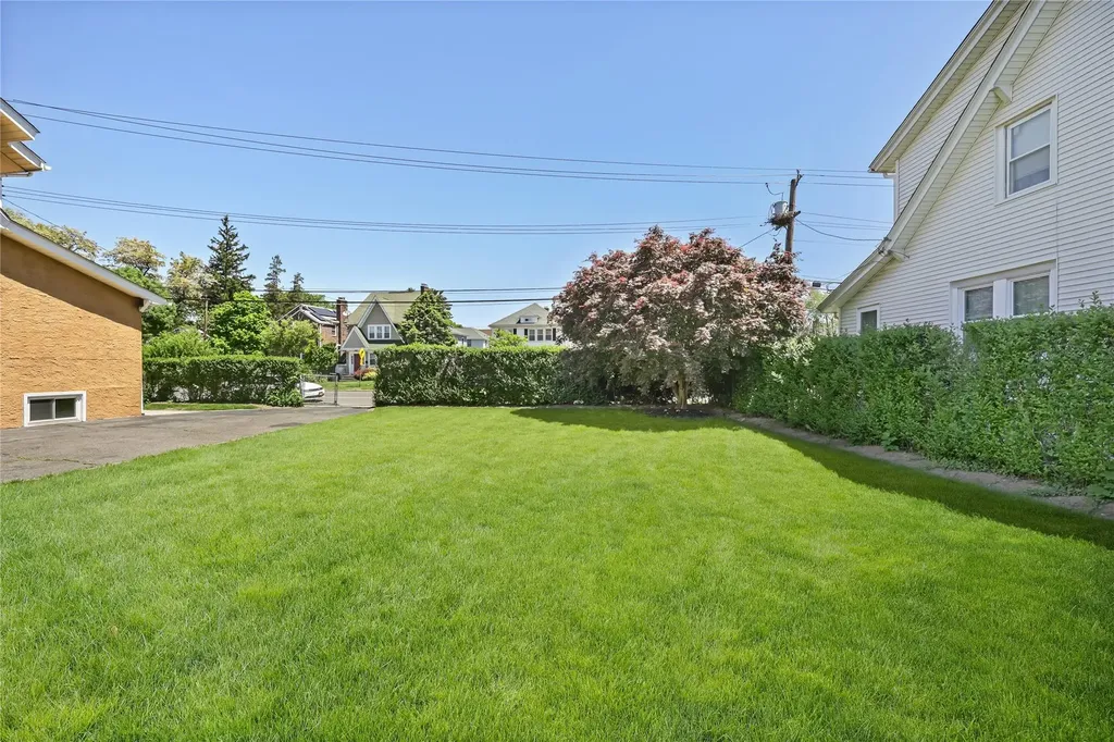 88 Stephenson Boulevard New Rochelle NY 10801
