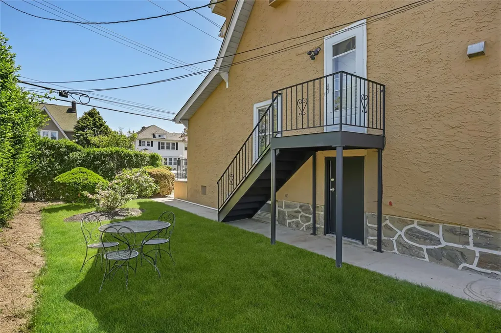 88 Stephenson Boulevard New Rochelle NY 10801