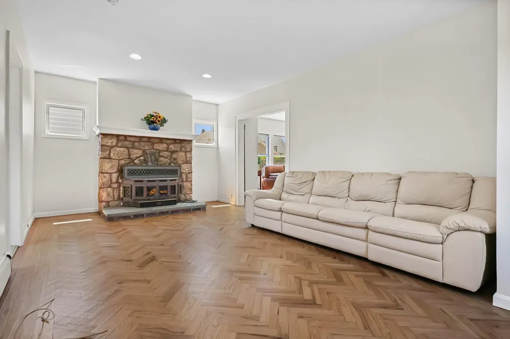 88 Stephenson Boulevard New Rochelle NY 10801