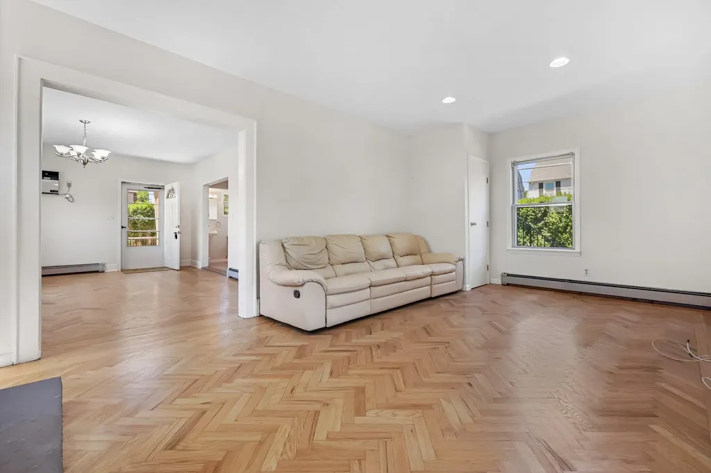 88 Stephenson Boulevard New Rochelle NY 10801