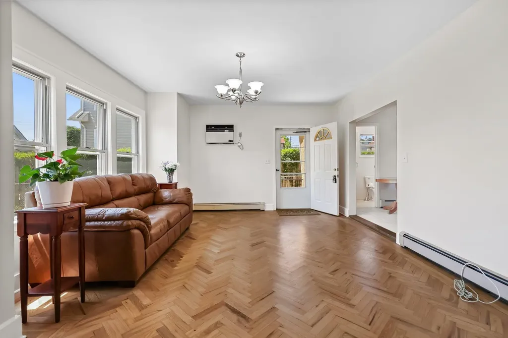 88 Stephenson Boulevard New Rochelle NY 10801
