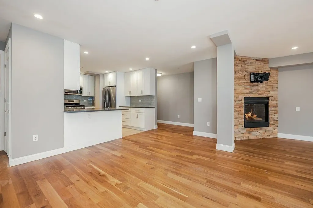 661 W Broadway Long Beach NY 11561