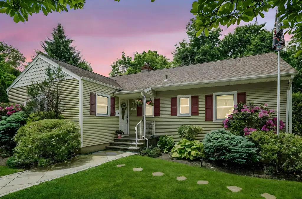 114 Longview Avenue White Plains NY 10605