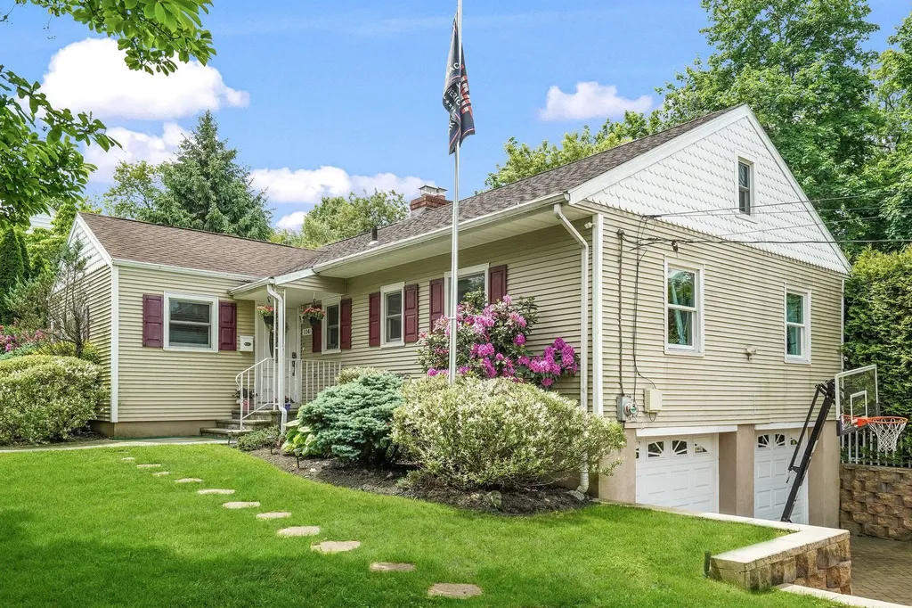 114 Longview Avenue White Plains NY 10605
