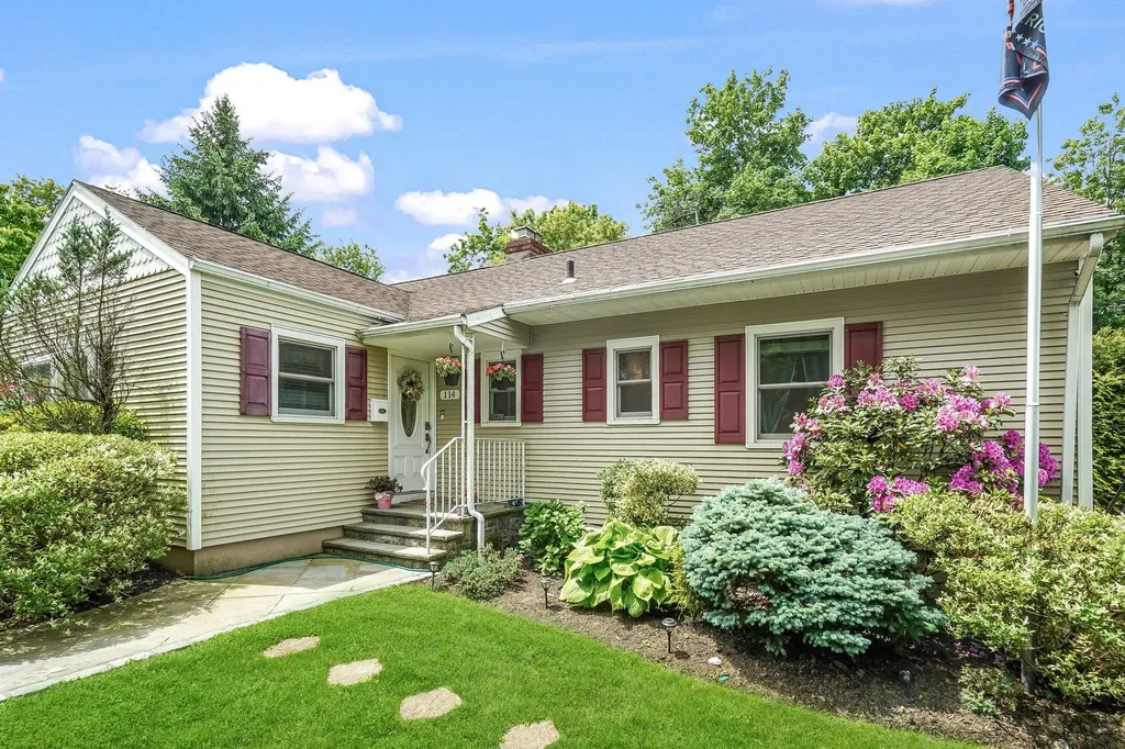 114 Longview Avenue White Plains NY 10605