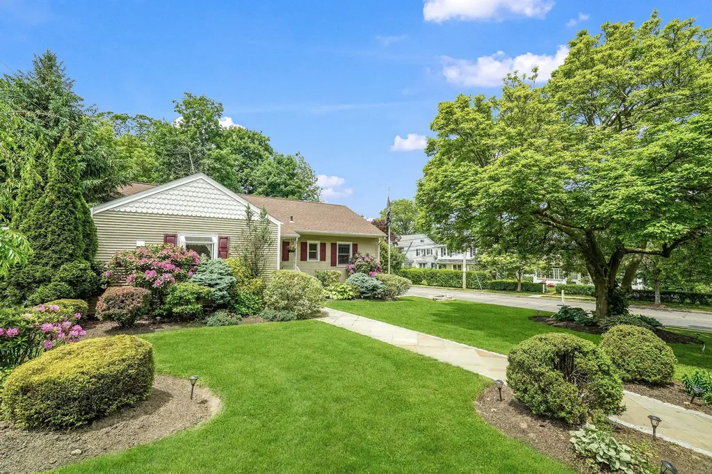 114 Longview Avenue White Plains NY 10605