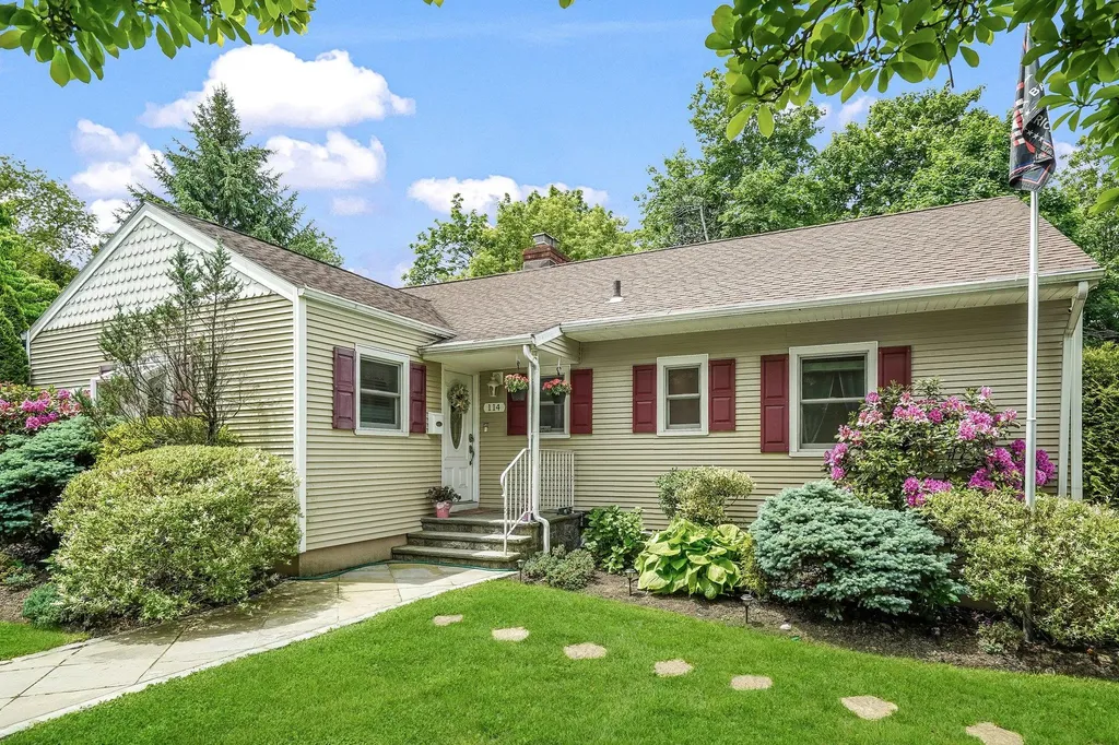 114 Longview Avenue White Plains NY 10605