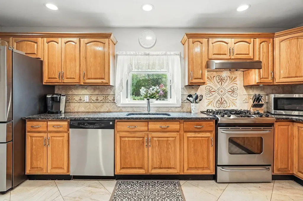 114 Longview Avenue White Plains NY 10605