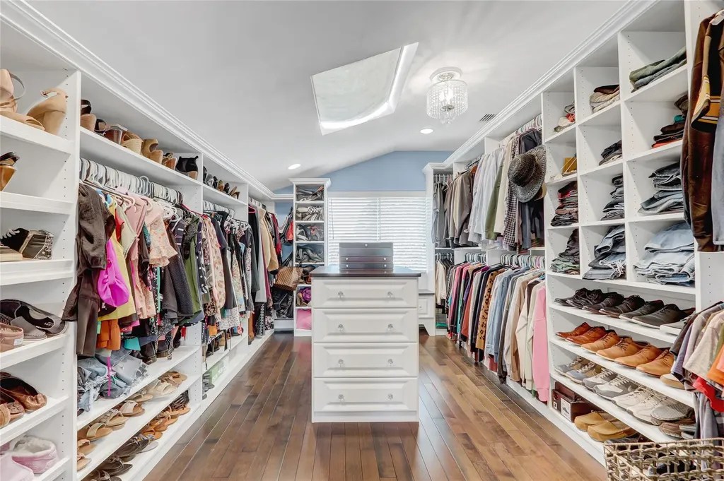 224 Biltmore Boulevard Massapequa NY 11758
