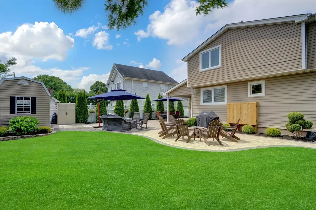 224 Biltmore Boulevard Massapequa NY 11758