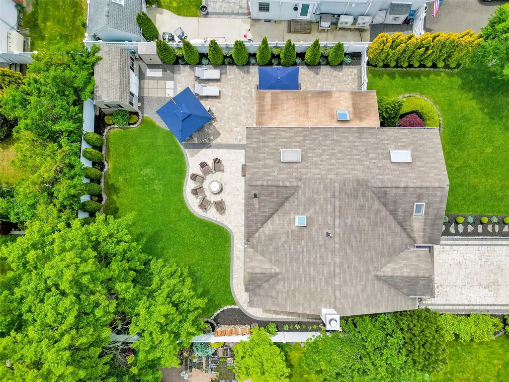 224 Biltmore Boulevard Massapequa NY 11758