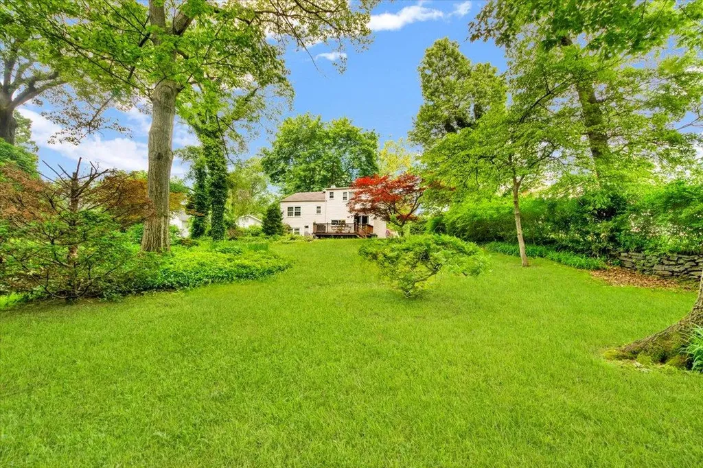 61 Kincaid Drive Yonkers NY 10710