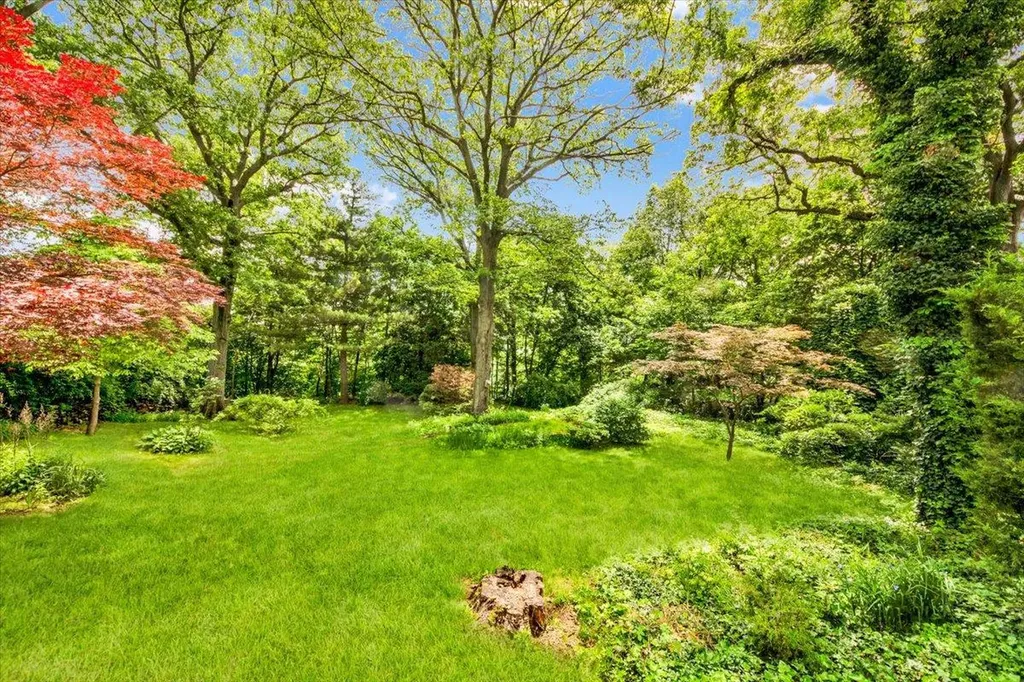 61 Kincaid Drive Yonkers NY 10710