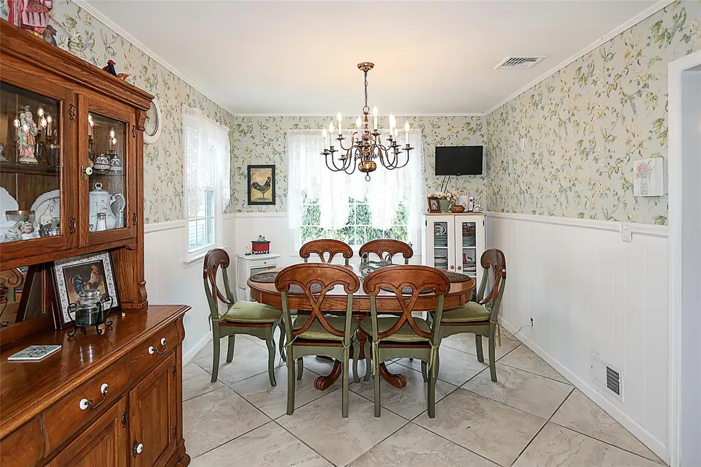 342 Northern Boulevard Saint James NY 11780