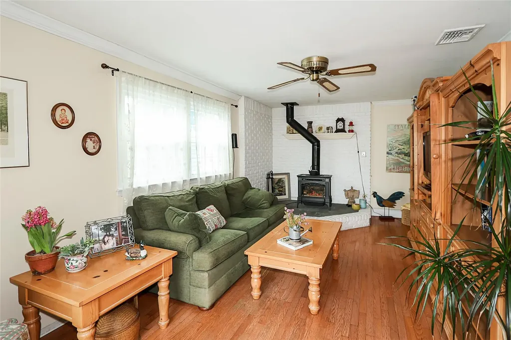 342 Northern Boulevard Saint James NY 11780