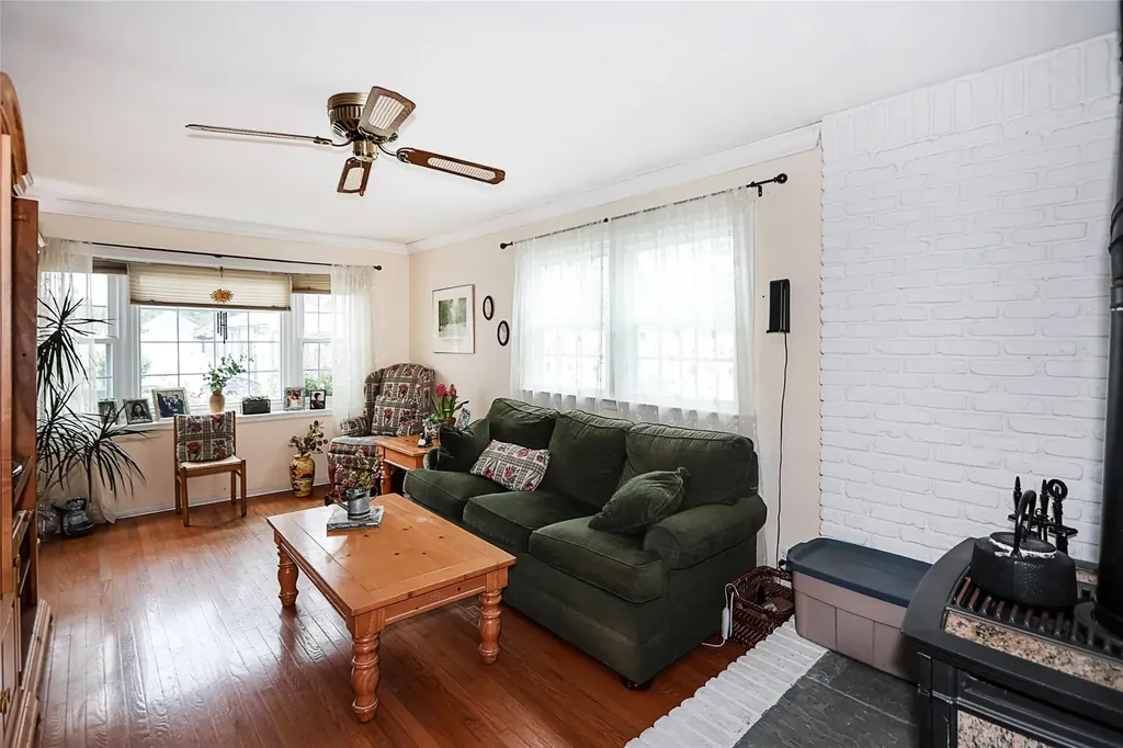 342 Northern Boulevard Saint James NY 11780