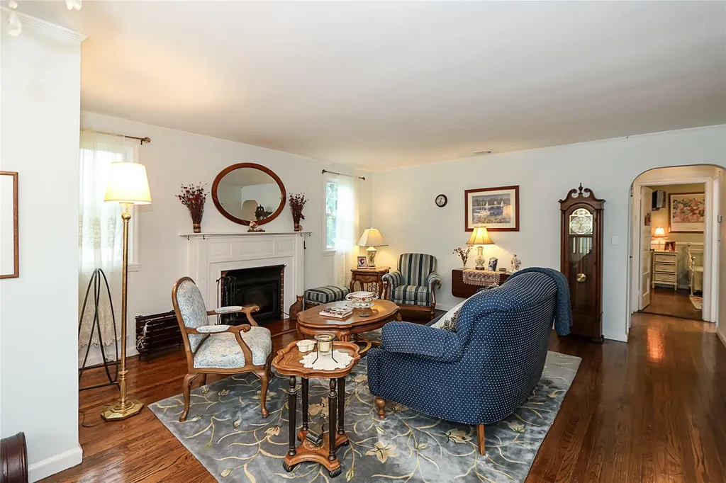 342 Northern Boulevard Saint James NY 11780