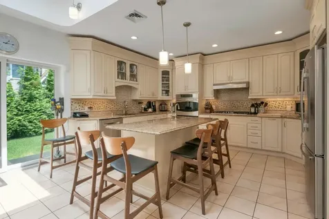 136 Fox Meadow Road Scarsdale NY 10583