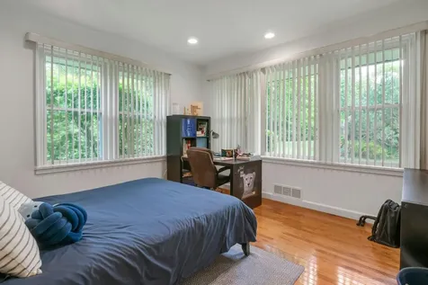 136 Fox Meadow Road Scarsdale NY 10583