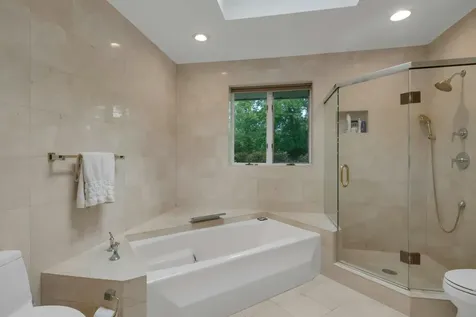 136 Fox Meadow Road Scarsdale NY 10583