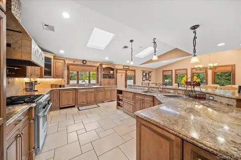 7 Kent Court Bayport NY 11705