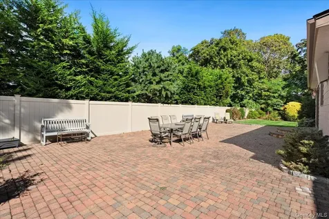 7 Kent Court Bayport NY 11705